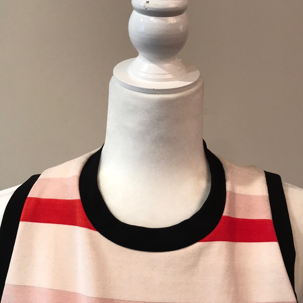 Nicole Miller Dress. - Picture 2 of 9